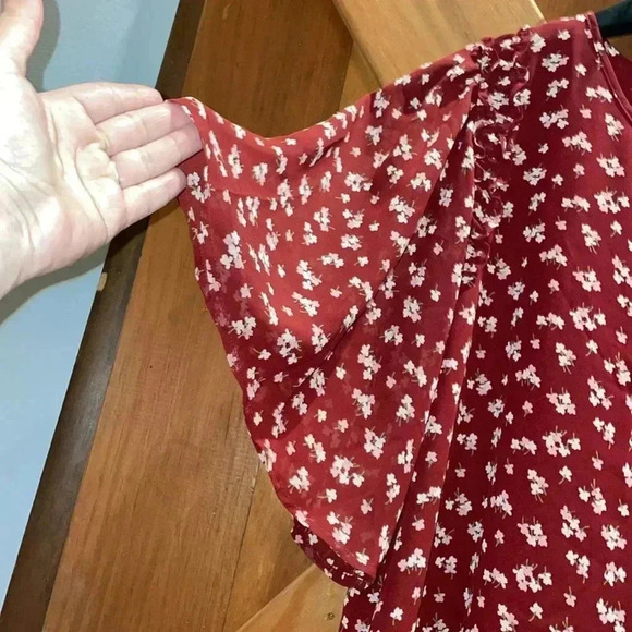 Ann Taylor Burgundy Blouse- Medium - Picture 4 of 8